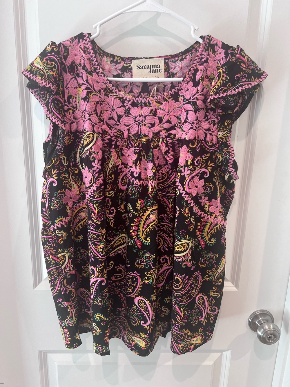 NWT Savanna Jane Black Top with Pink Floral Paisley Embroidery Size Large